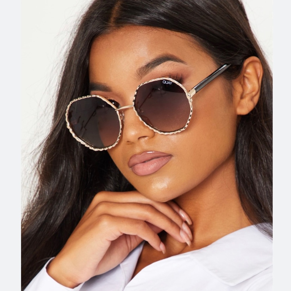 - - - QUAY AUSTRALIA Gold Breeze Round Sunglasses